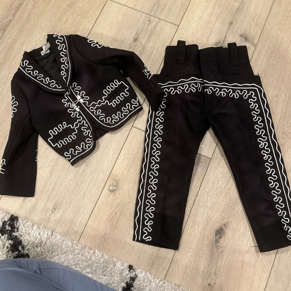 Mexican Mariachi Charro Outfit 2t - Picture 1 of 5
